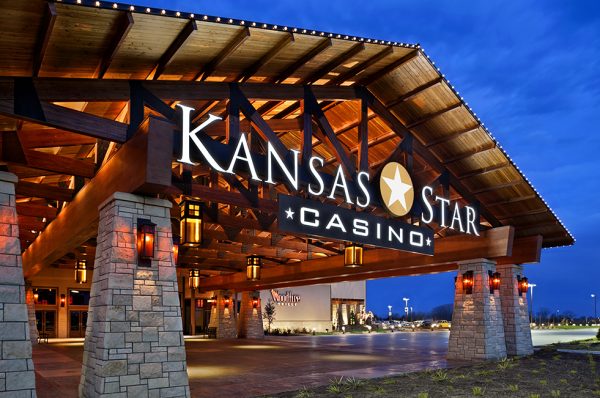 Kansas Star Kasino dan Boyd Gaming Corporation